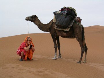 The first tiring dune walking day, through Erg Chigaga. Fed up with melekhva.