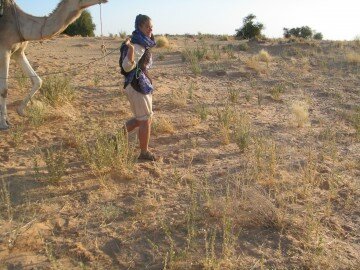 Rolled up trousers to deal with 'fuckin uniti' - the prickles